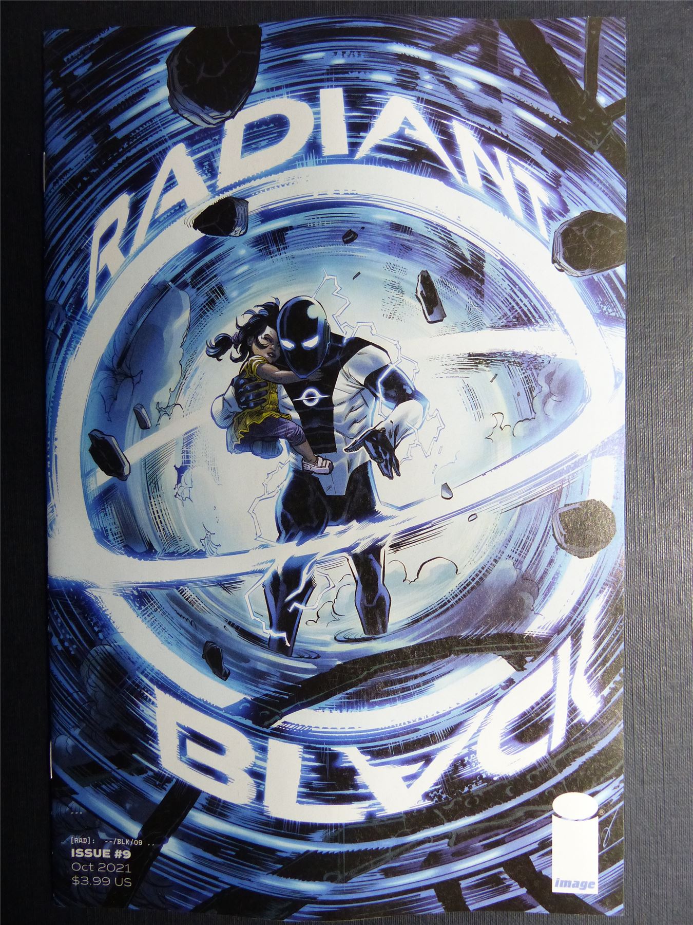 RADIANT Black #9 - Nov 2021 - Image Comics #1JR