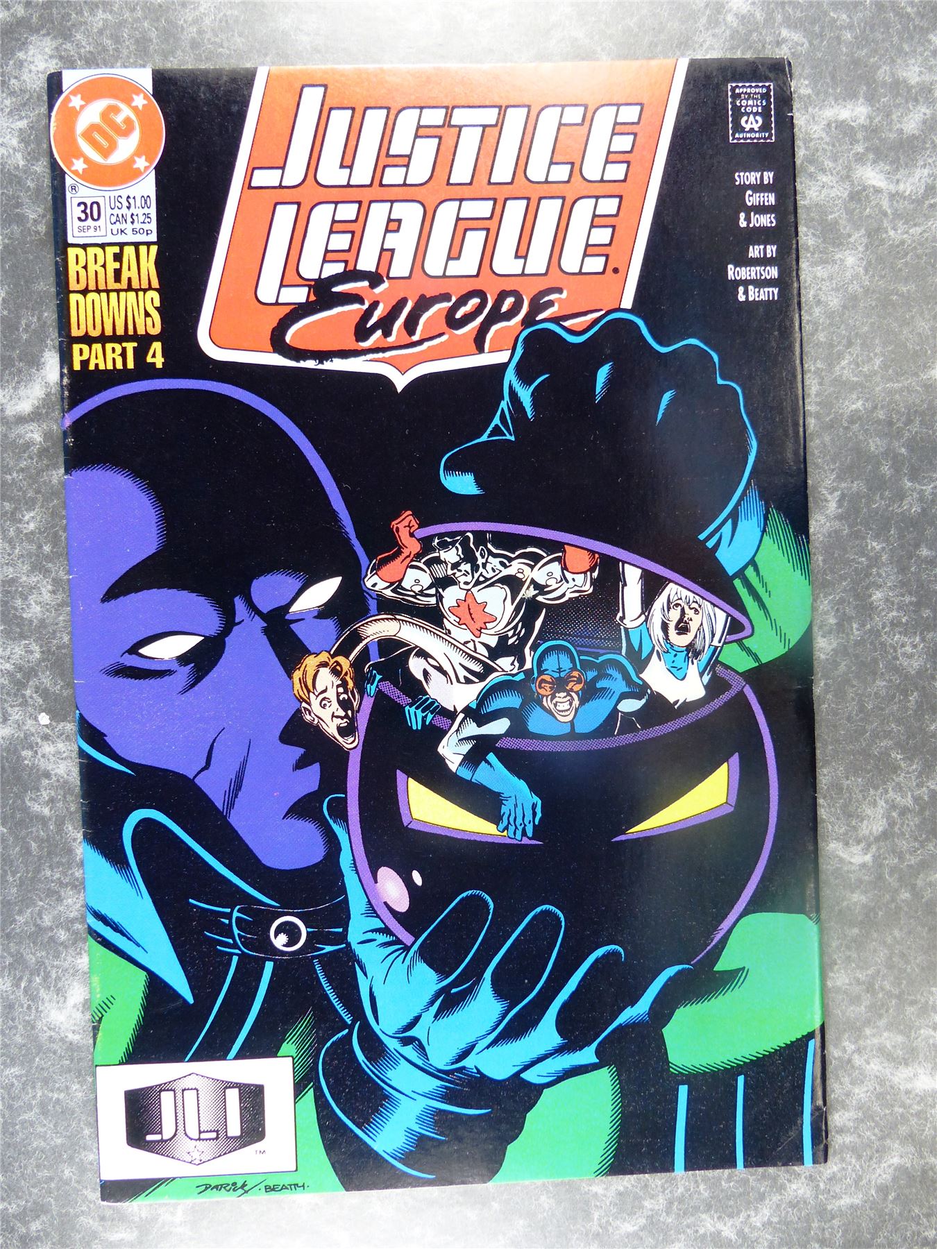 JUSTICE League Europe #30 - Comic #NS