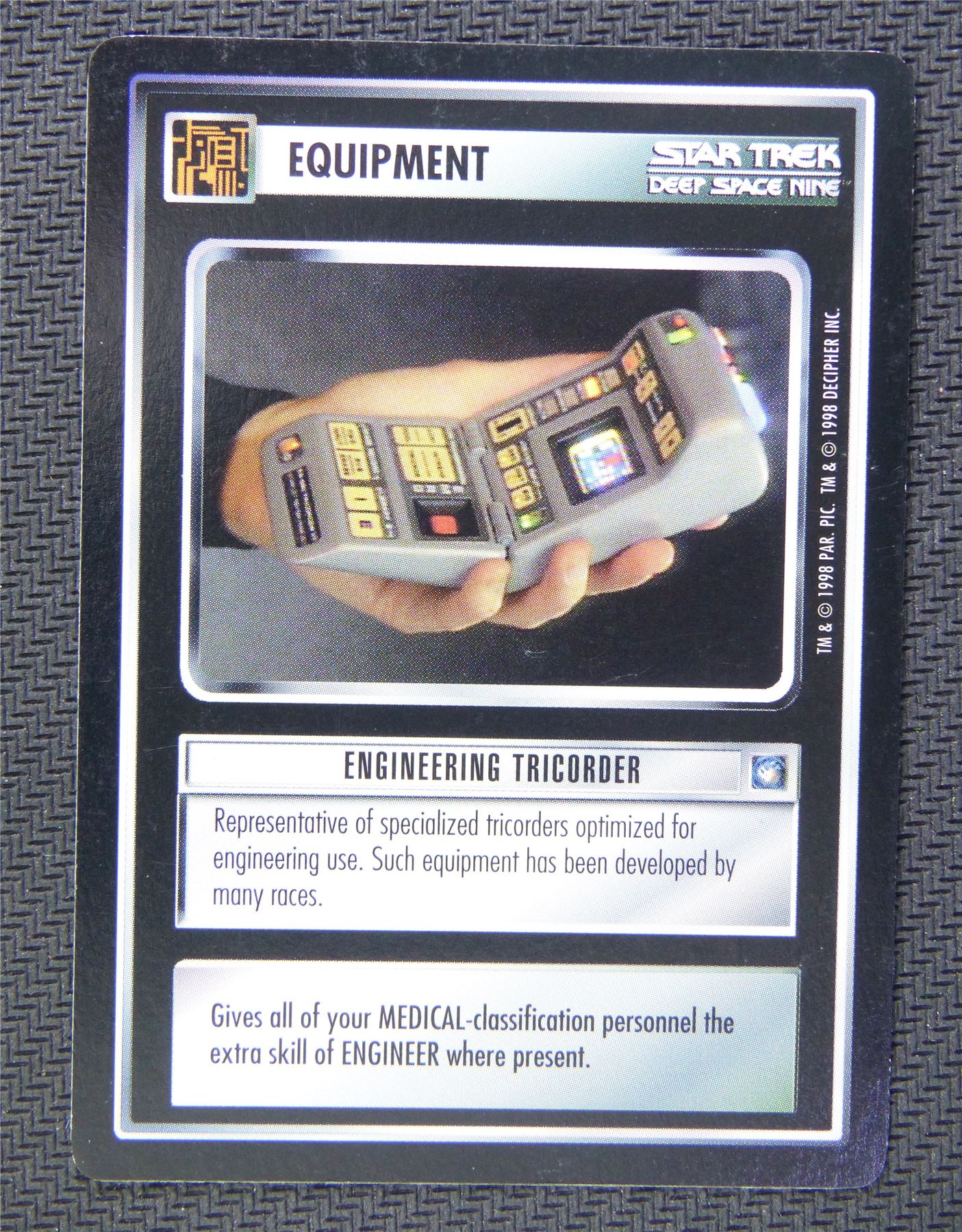 Equipment Engineering Tricorder - Star Trek CCG Deep Space Nine #54W