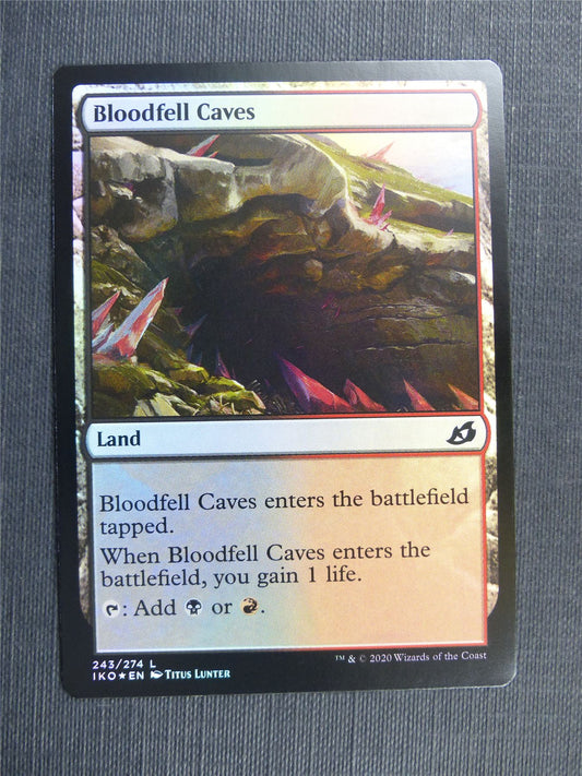 Bloodfell Caves Foil - IKO - Mtg Card