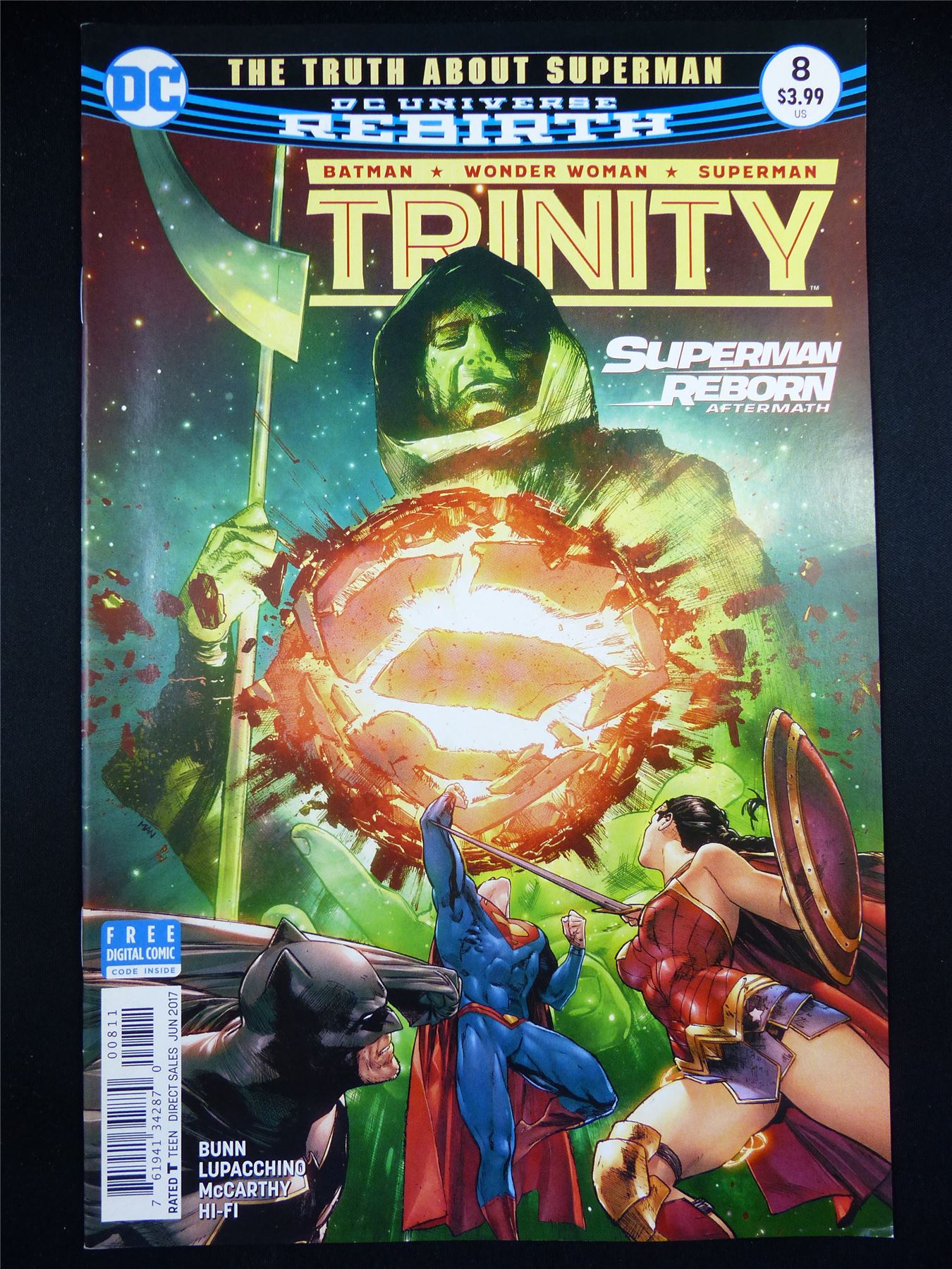 TRINITY #8 - DC Comics #QT