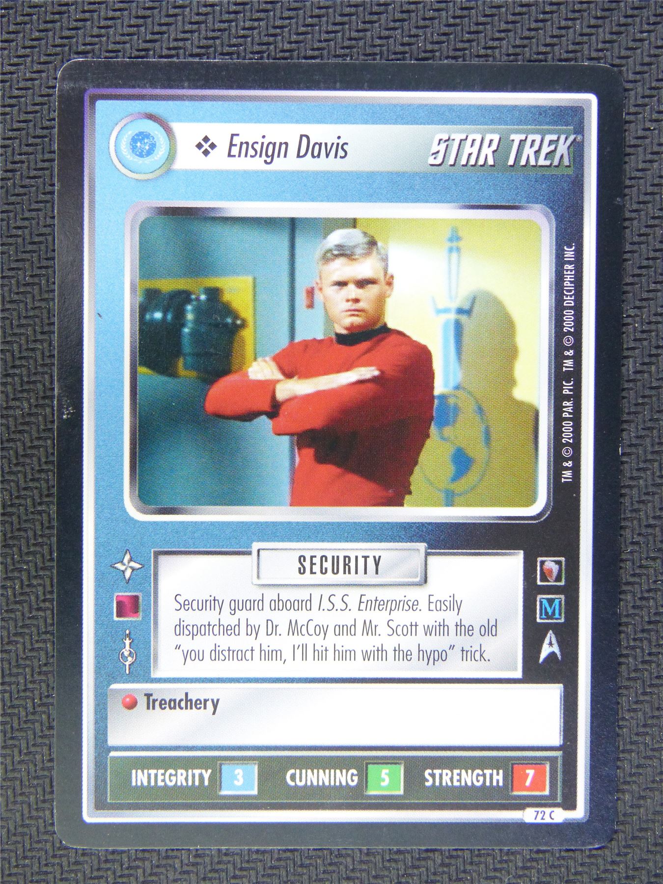 Ensign Davis Black Border - Star Trek CCG #4ZR