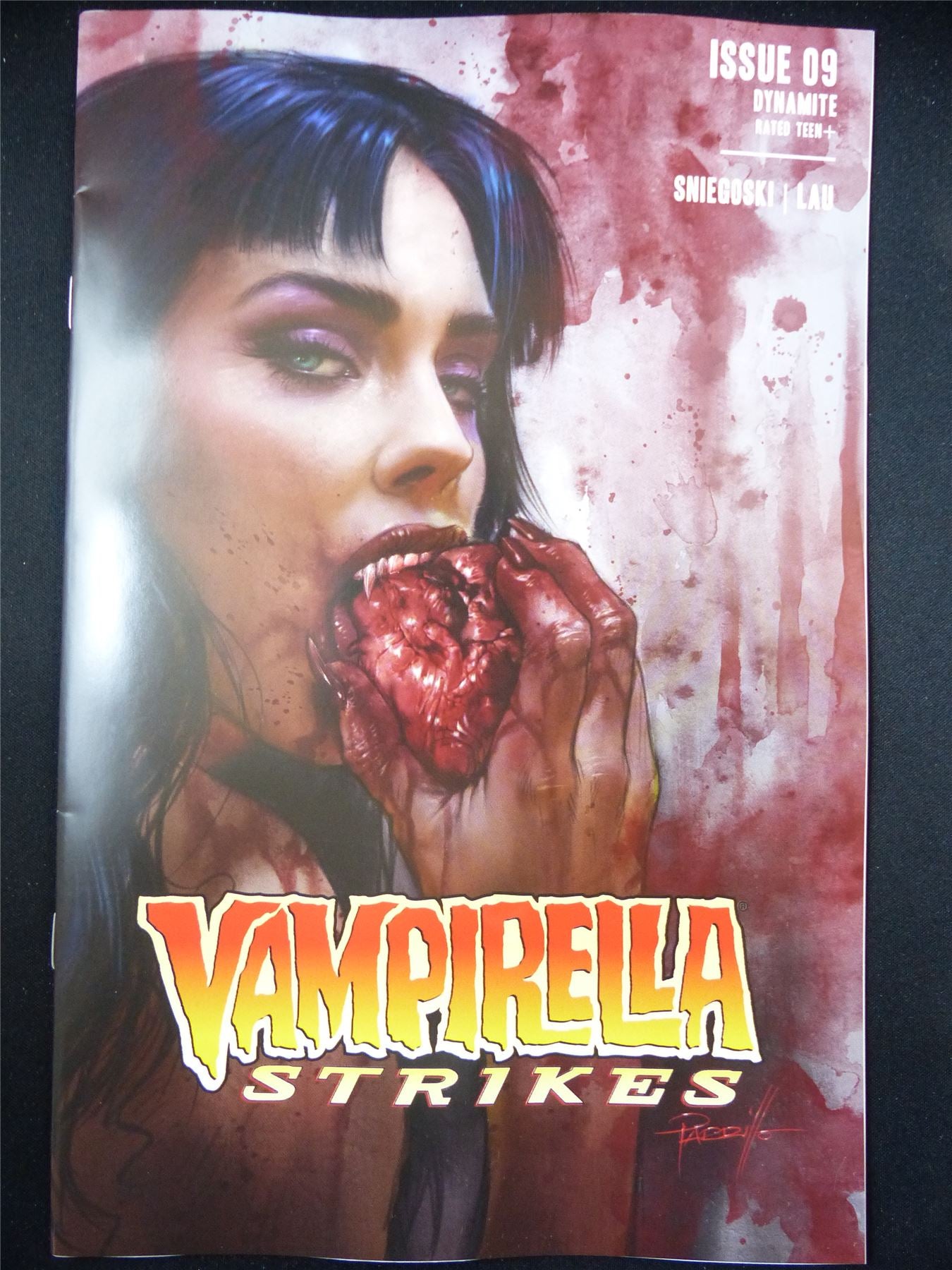 VAMPIRELLA Strikes #9 - Jan 2023 Dynamite Comic #27B