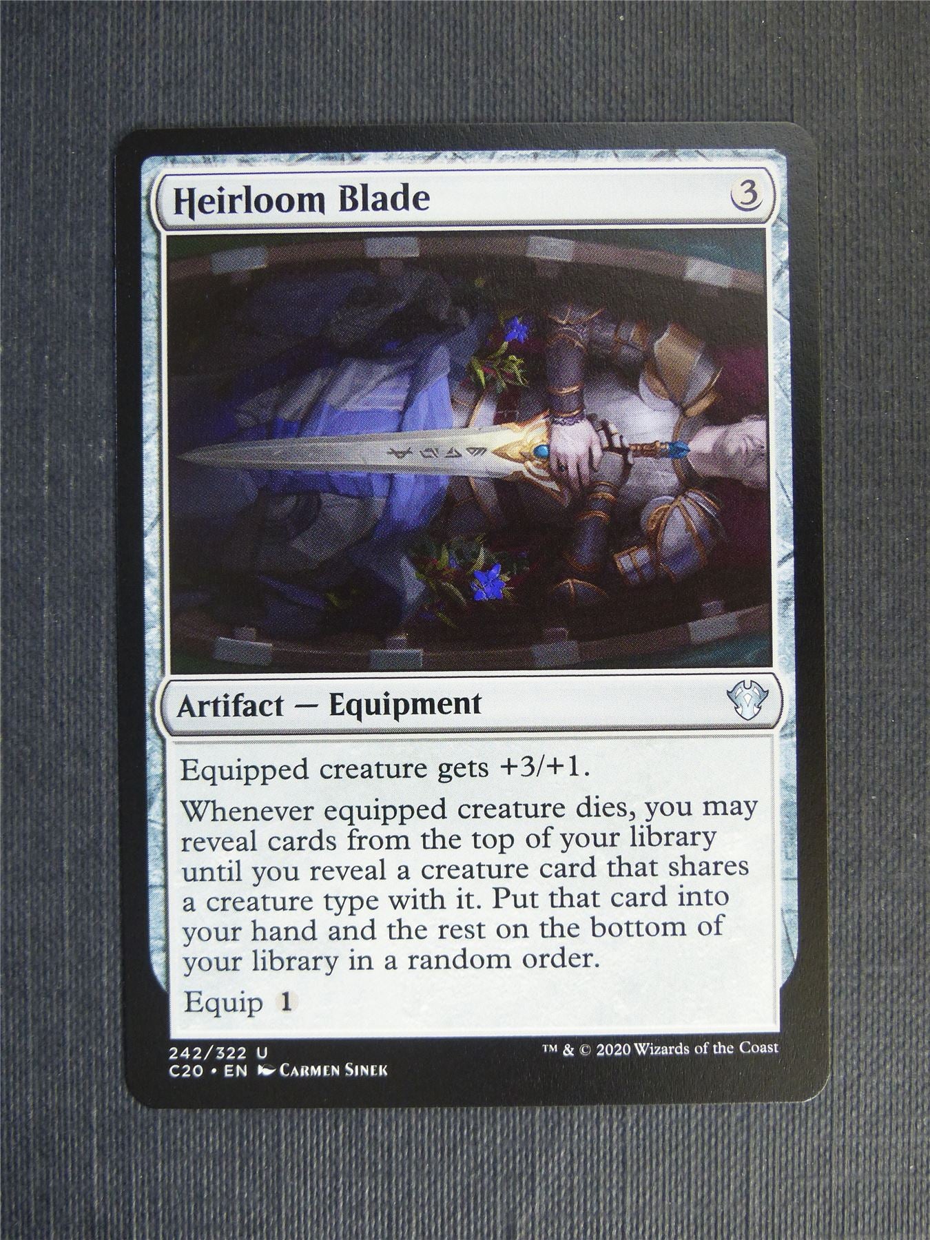 Heirloom Blade - C20 - Mtg Card