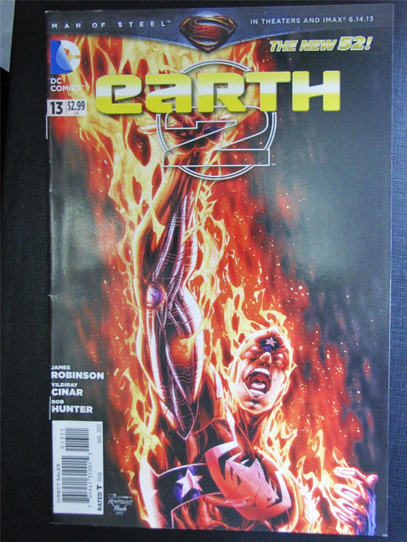 EARTH 2 #13 - DC Comic # 1J42