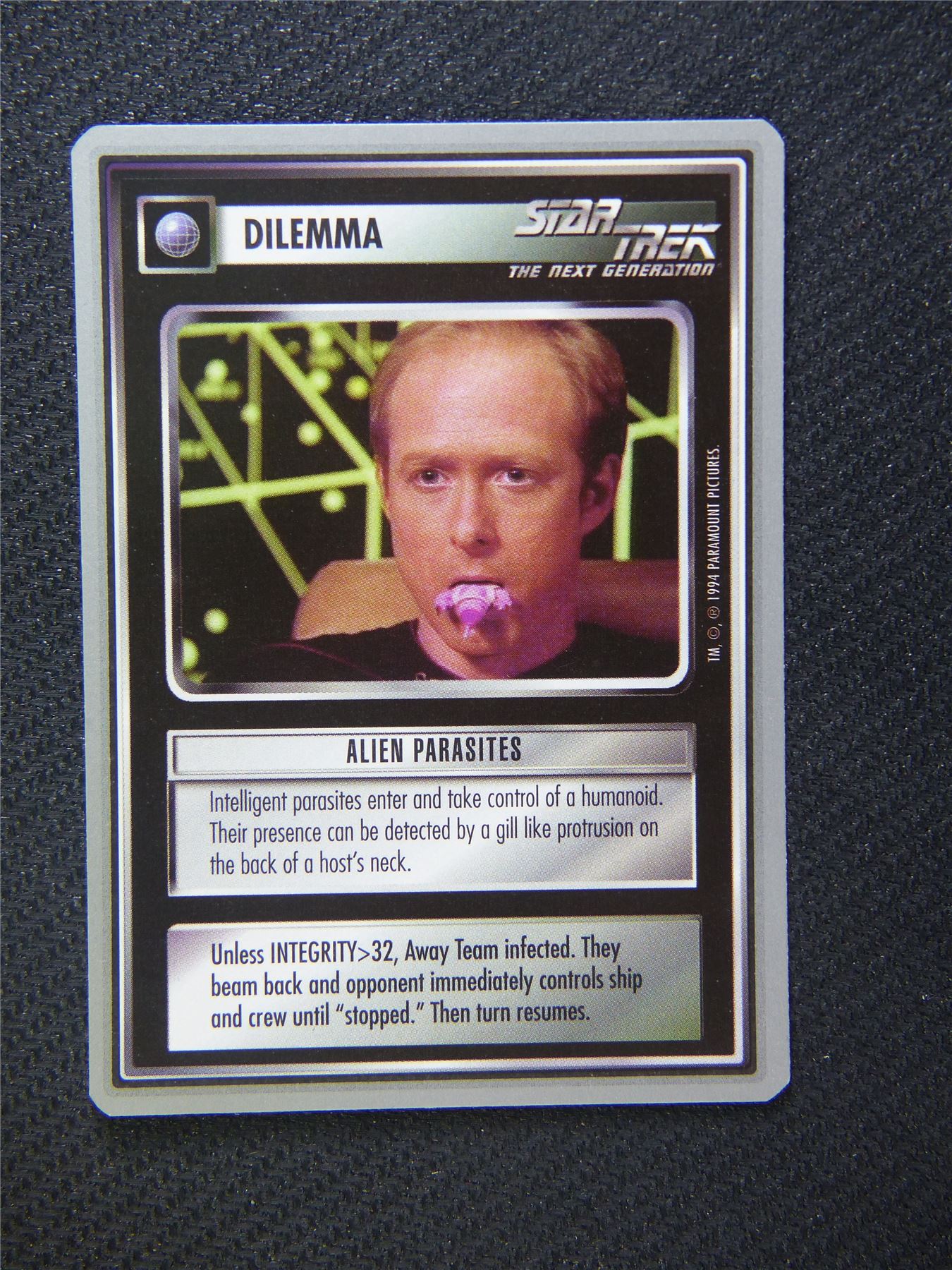 Dilemma Alien Parasites - Star Trek Silver Border Card Decipher #2FO