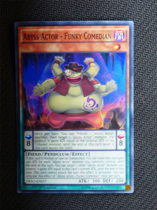 Abyss Actor - Funky Comedian - DESO - Super Rare - Yugioh Card # 1C7