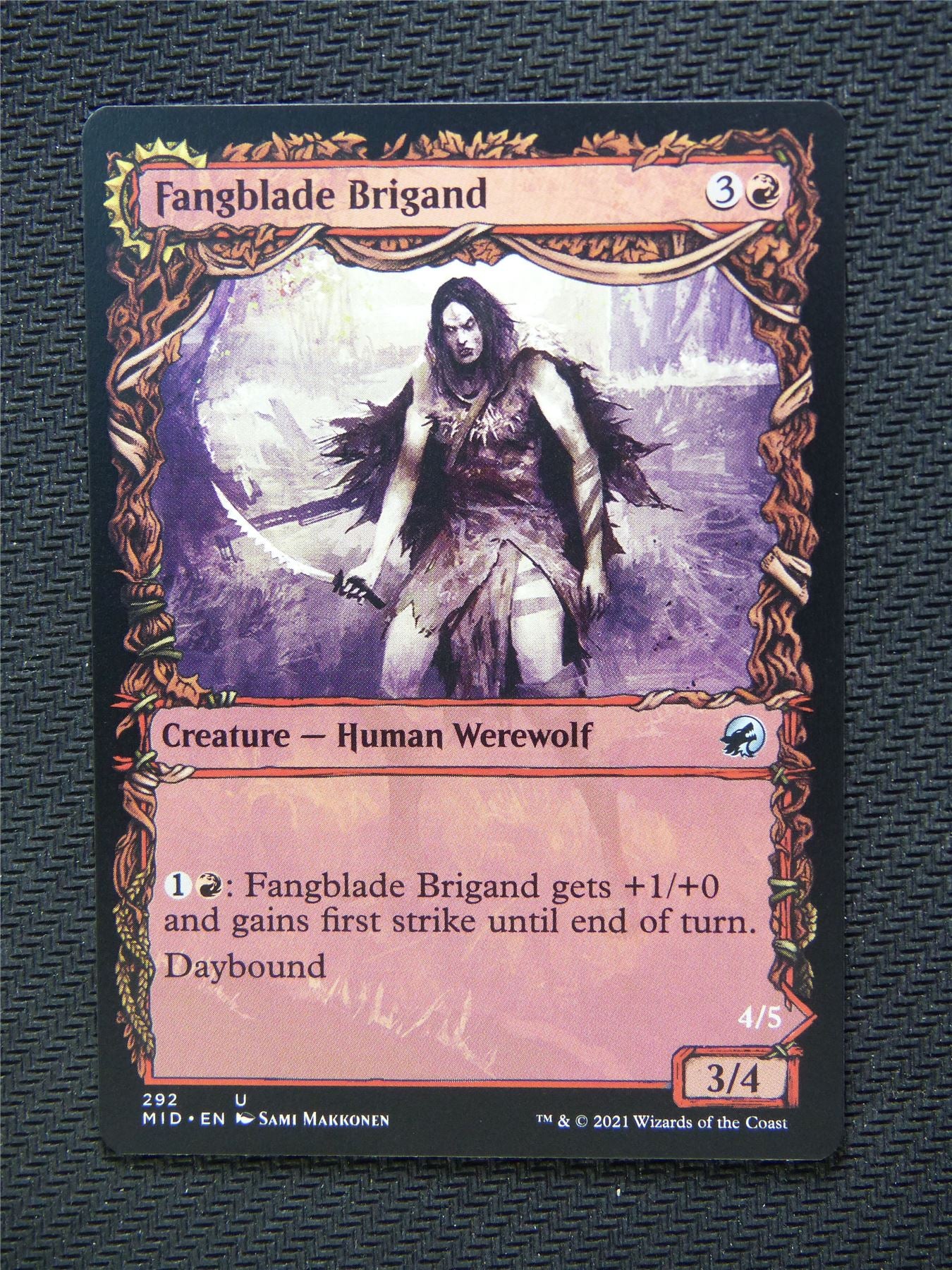 Fangblade Brigand Eviscerator  Showcase - Innistrad - Mtg Card #3MA