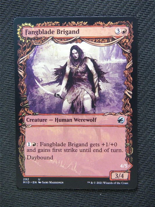 Fangblade Brigand Eviscerator  Showcase - Innistrad - Mtg Card #3MA