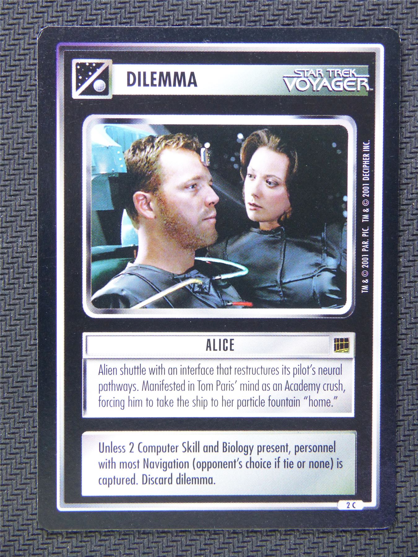 Dilemma Alice - Star Trek CCG Voyager #574