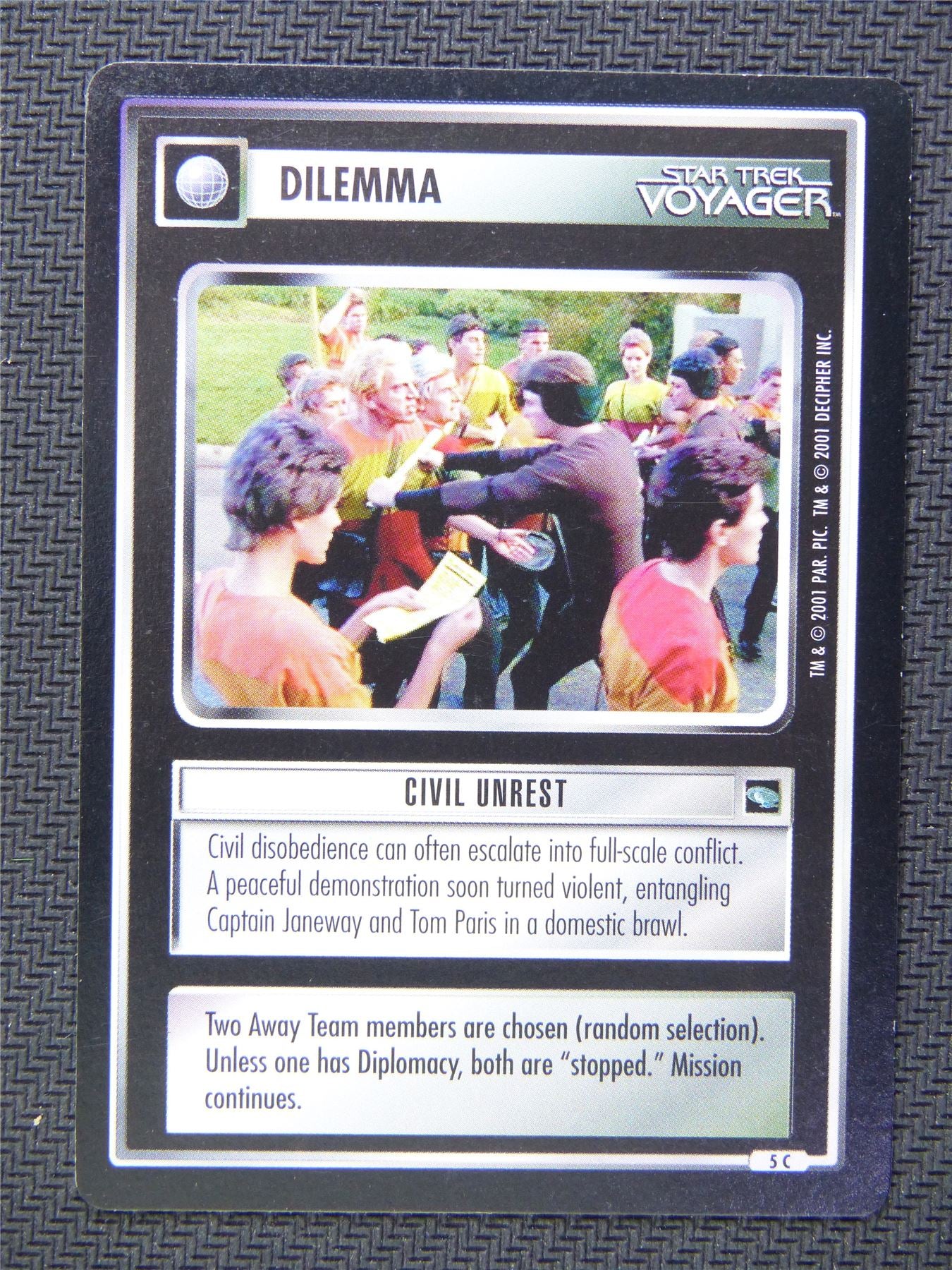 Dilemma Civil Unrest - Star Trek CCG Voyager #592