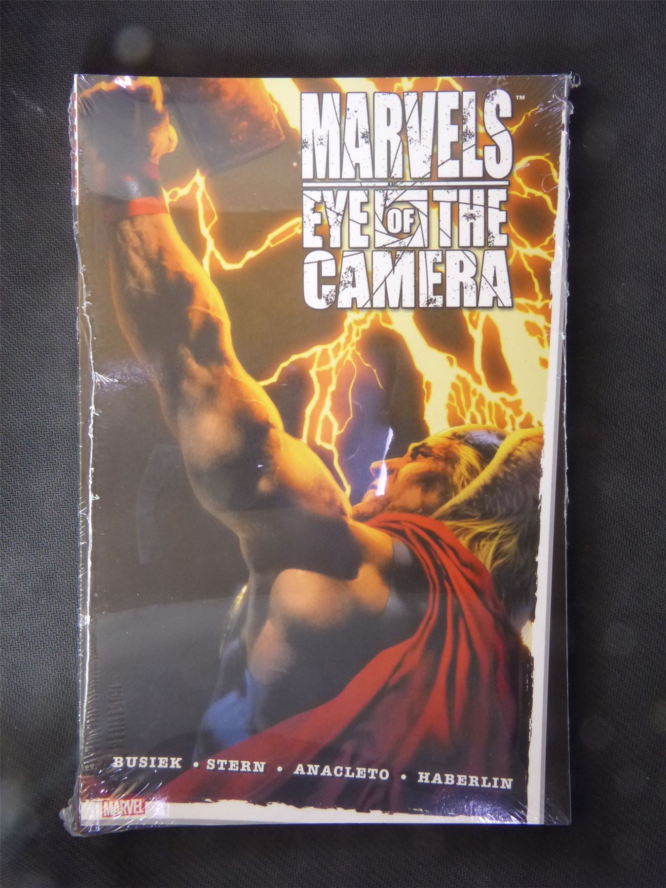 Marvels - Eye Of The Camera - Marvel Graphic Softback #5H