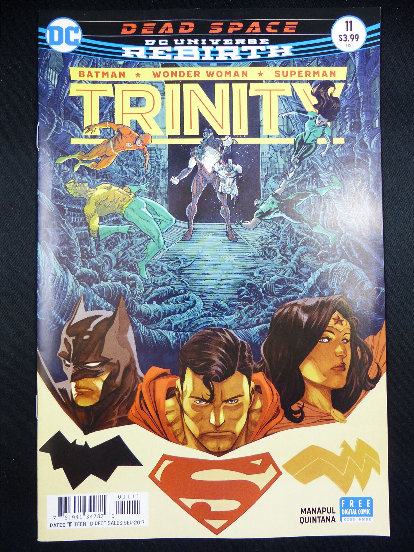 TRINITY #11 - DC Comics #QX