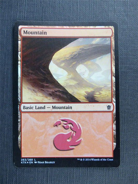 Mountain 263/269 Foil - Mtg Magic Cards #52Q