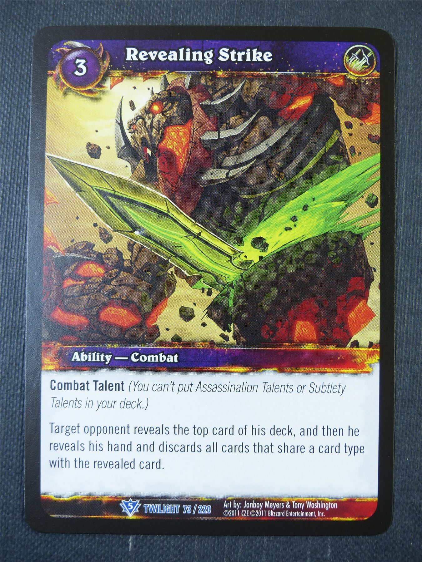 Revealing Strike 73/220 - WoW Card #14U