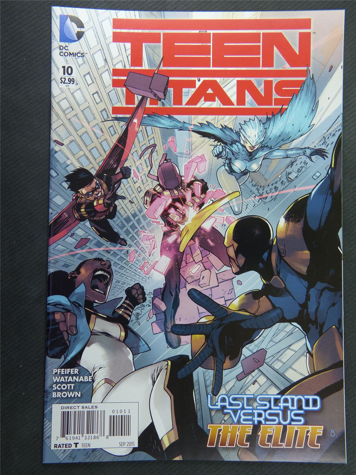 TEEN Titans #10 - DC Comic #1B1