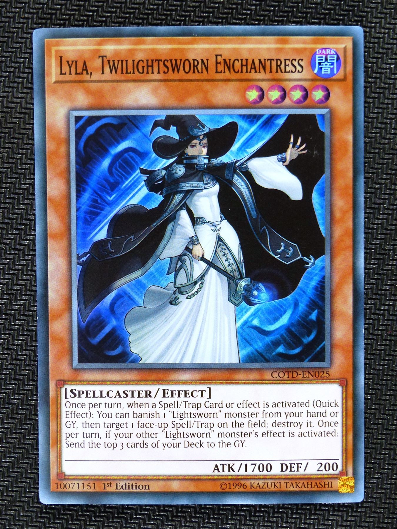 Lyla Twilightsworn Enchantress - COTD - Super Rare - Yugioh Card # 1B42