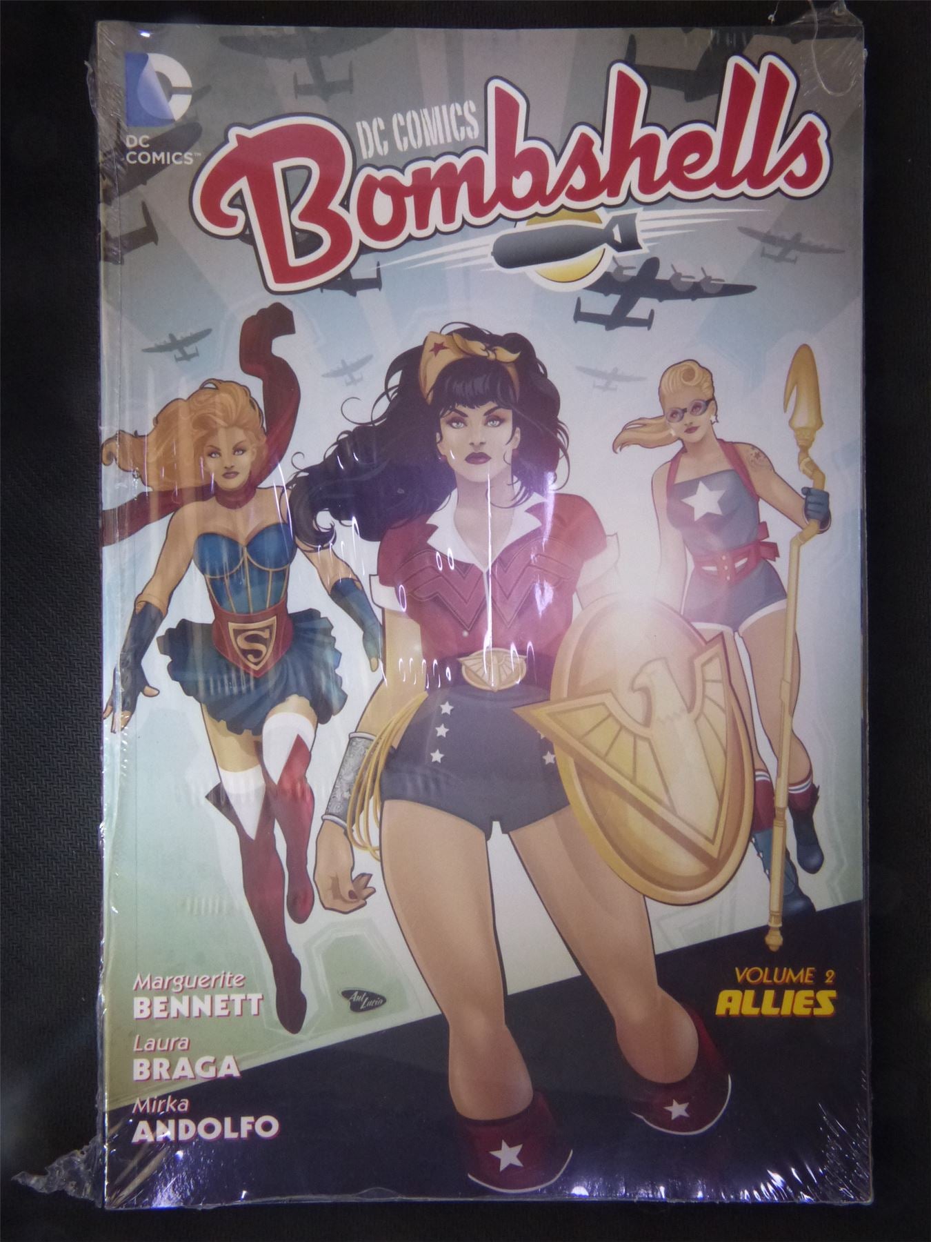 DC Bombshells - Allies - Volume 2 - DC Graphic Softback #98