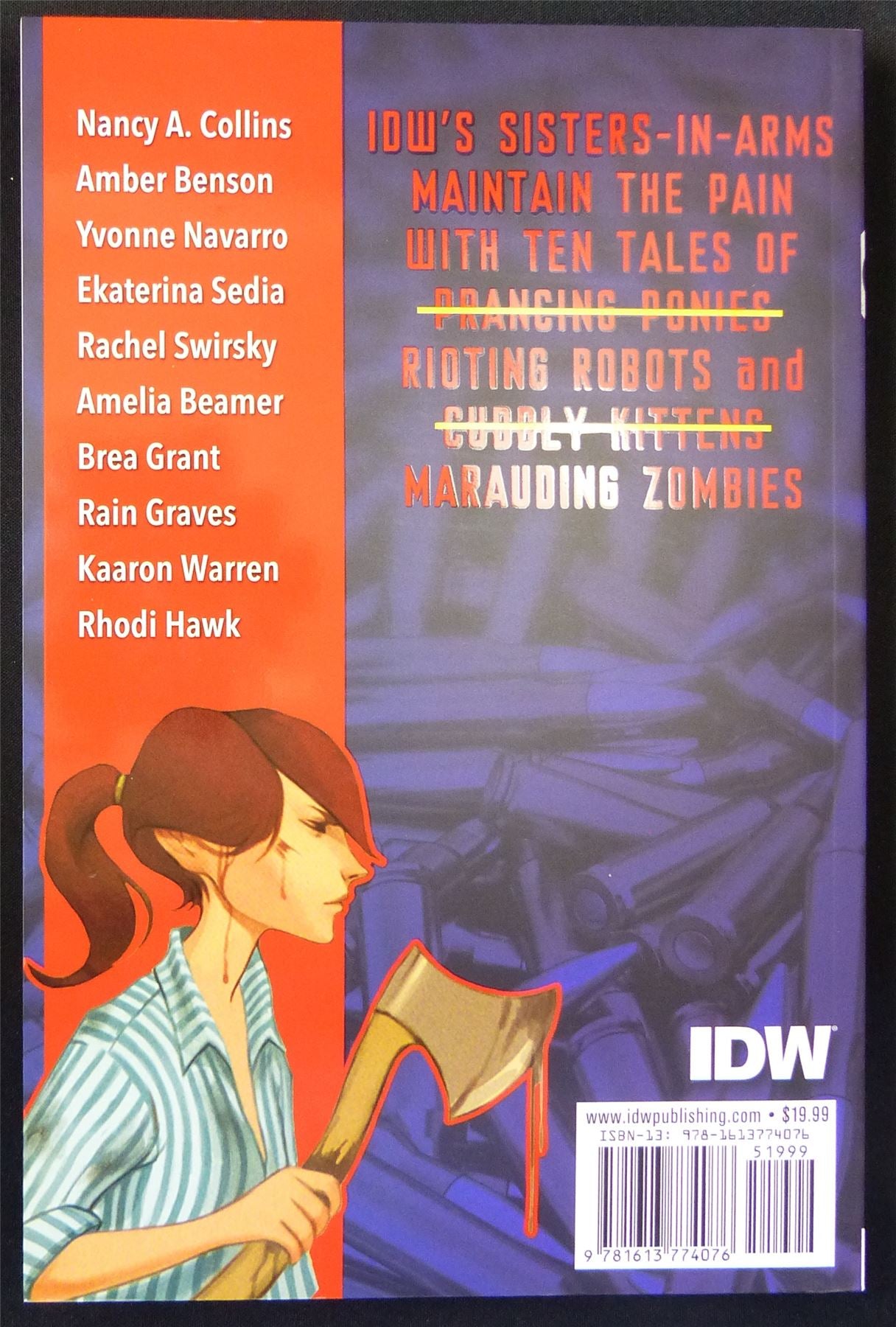 ZOMBIES vs Robots: Women on War - IDW Novel Book Softback #29I