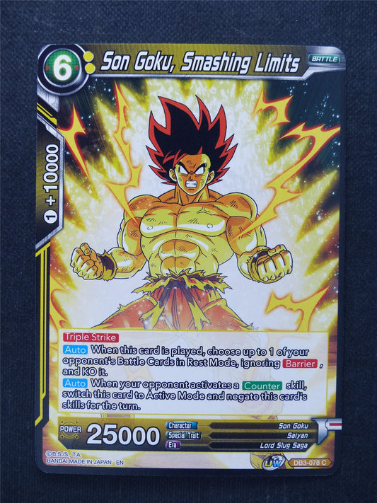 Son Goku Smashing Limits