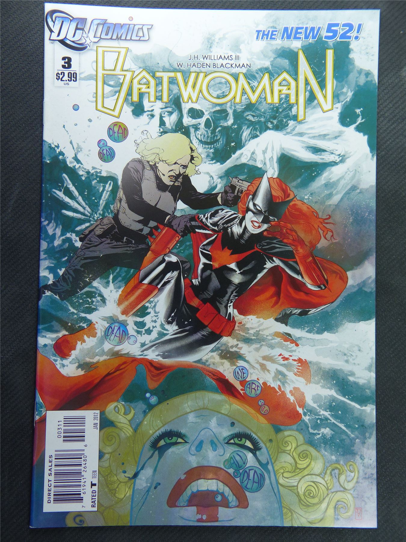 BATWOMAN #3 - DC Comic #YR