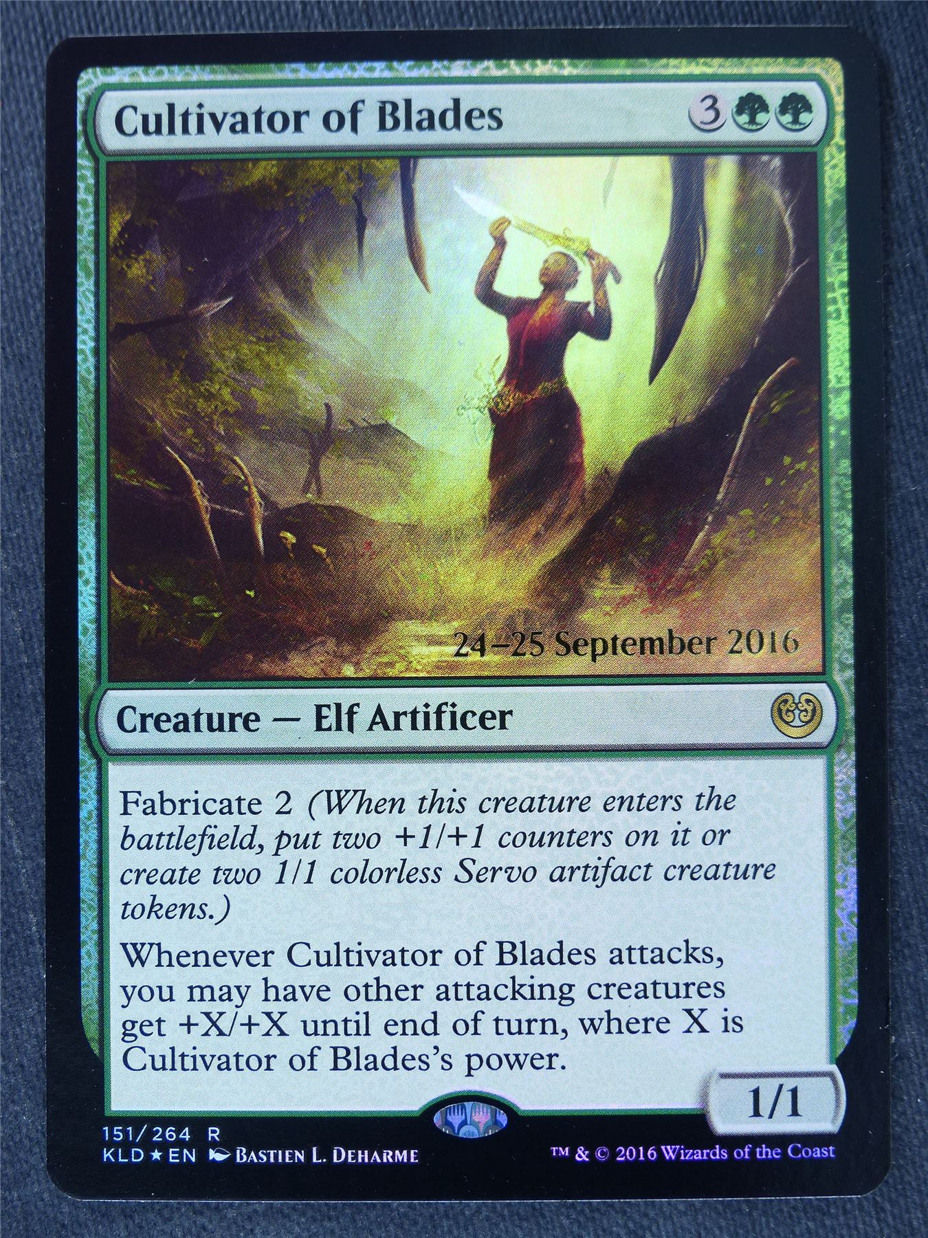 Cultivator of Blades Promo Foil - Mtg Magic Cards #YA