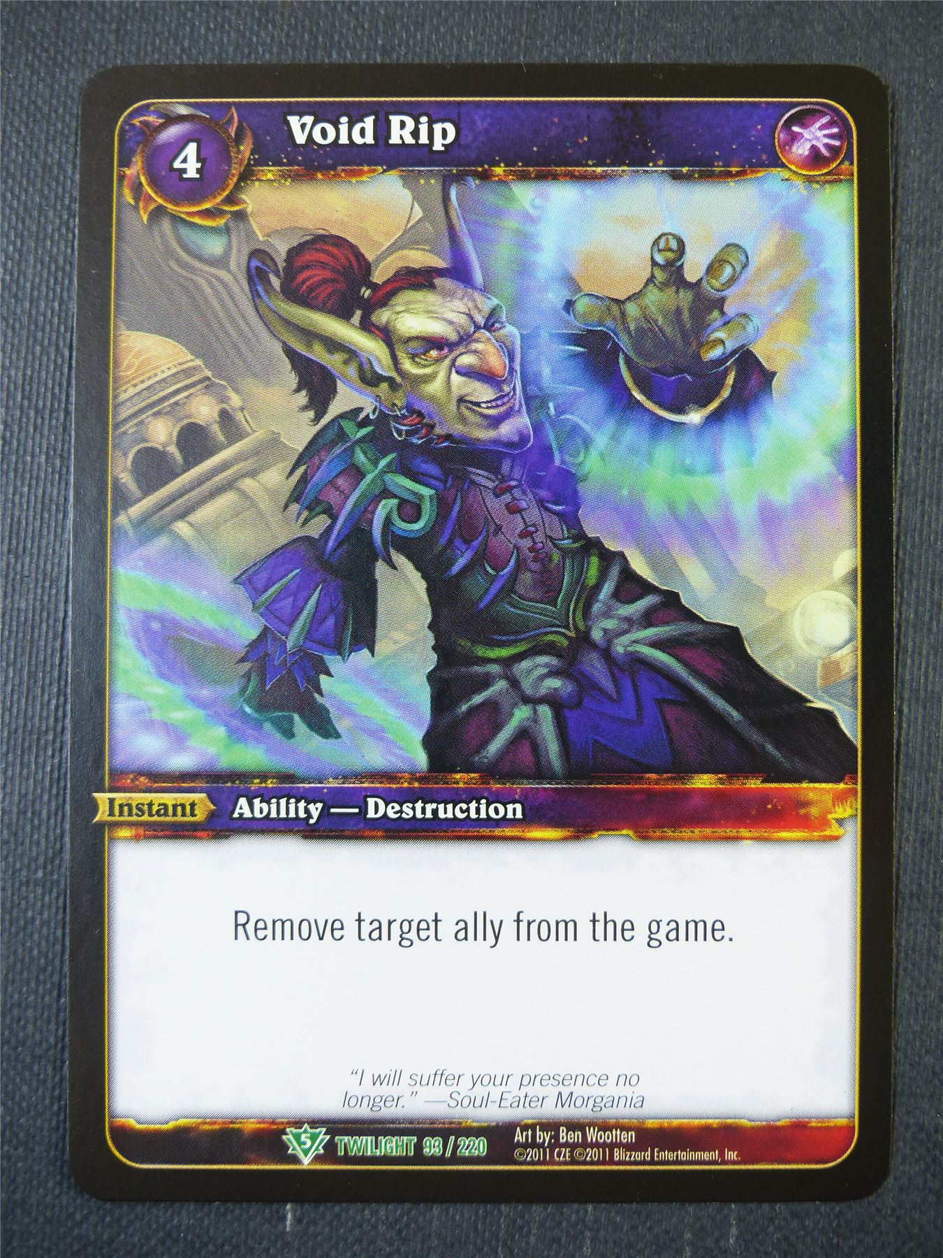 Void Rip 33/220 - WoW Card #13B