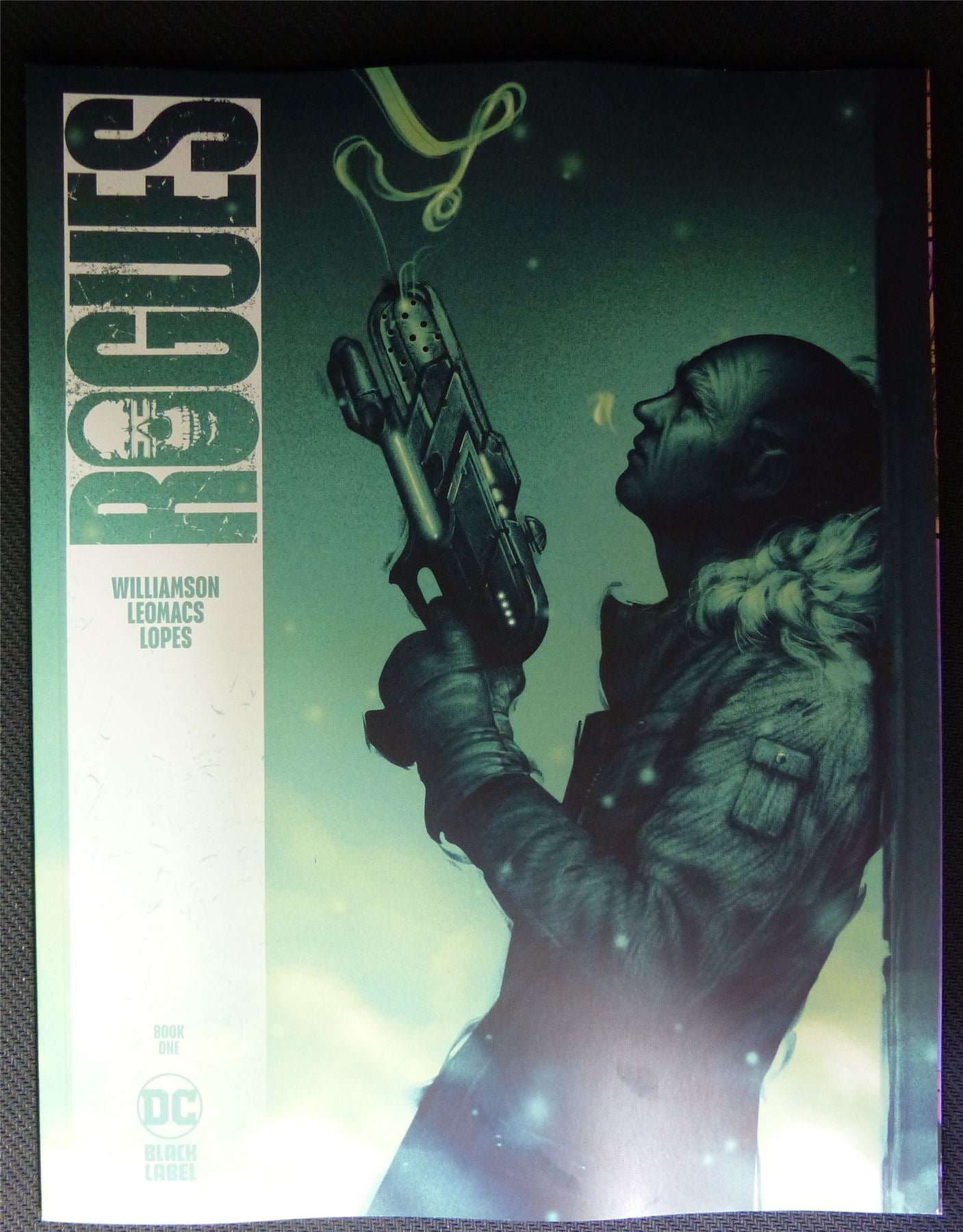 ROGUES #1 - May 2022 - DC Comic #8YO