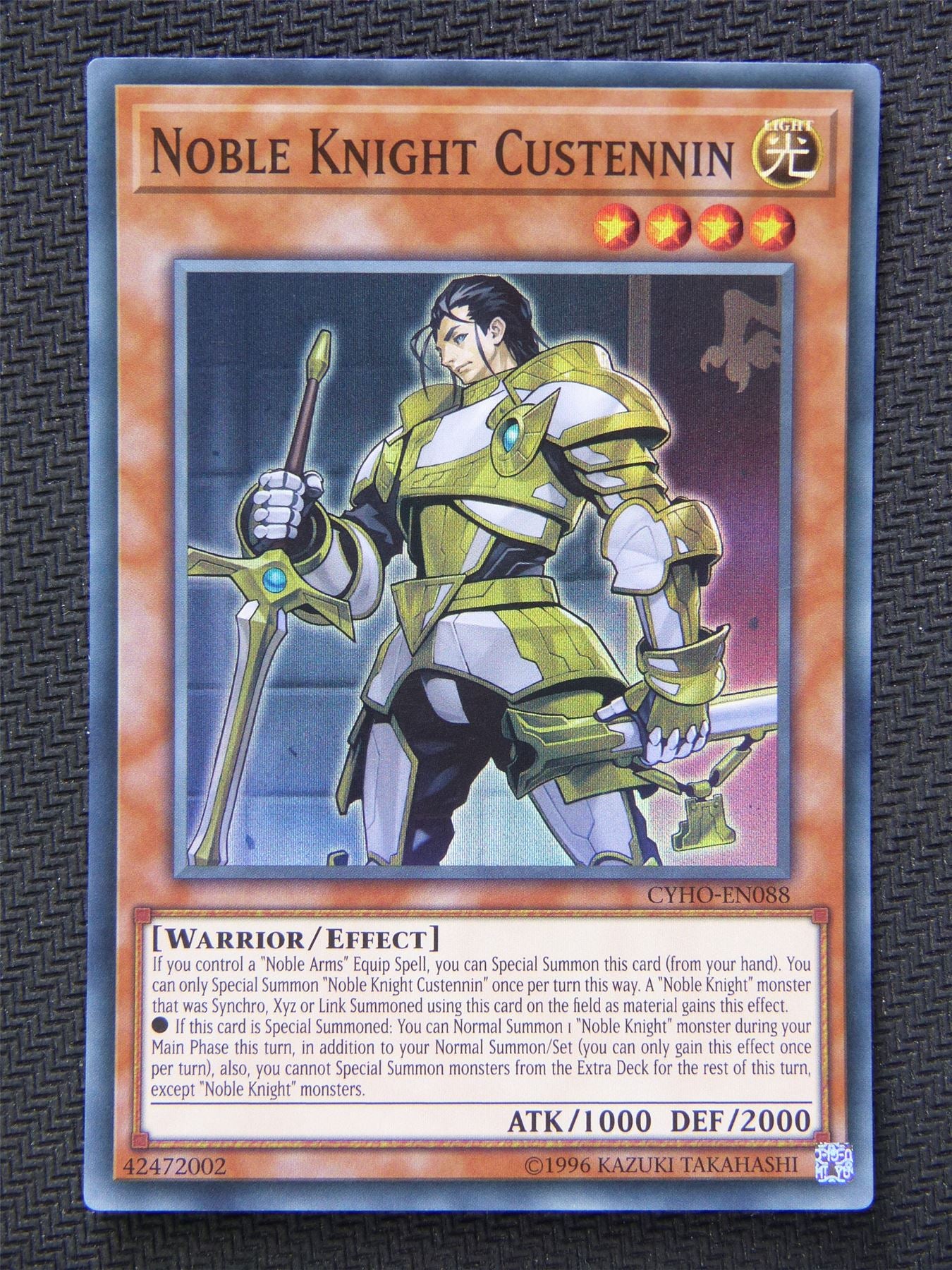 Noble Knight Custennin CYHO - Super Rare - Yugioh Card #5VD