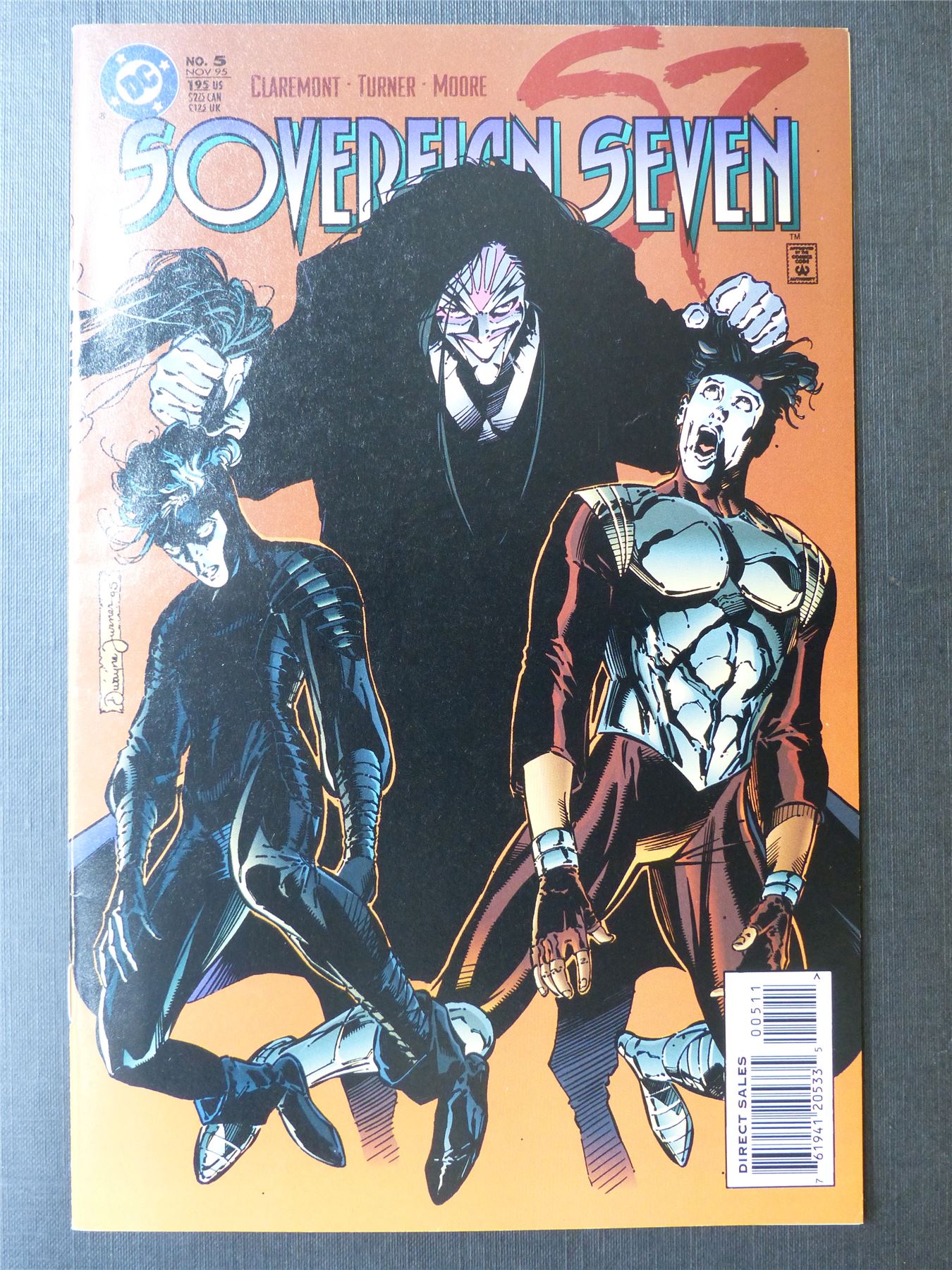 SOVEREIGN Seven #5 - DC Comics #5GS