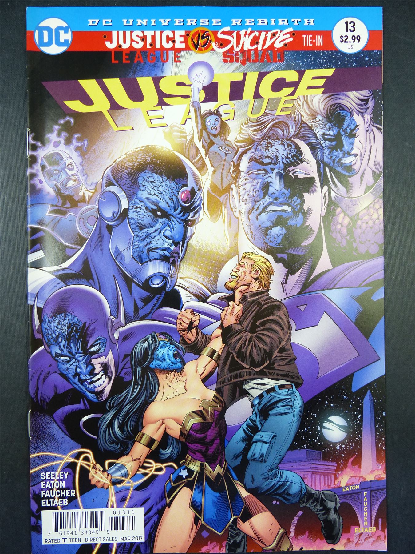 JUSTICE League #13 - DC Comics #6M