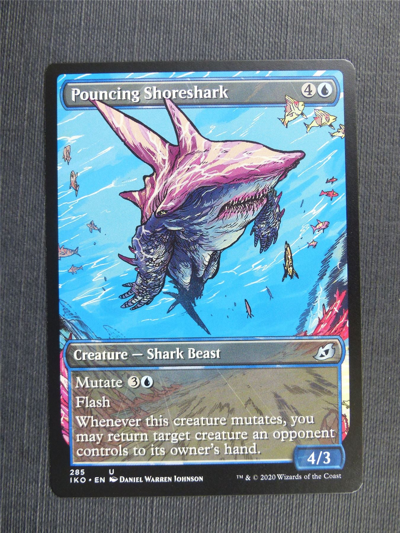 Pouncing Shoreshark Showcase - IKO - Mtg Card