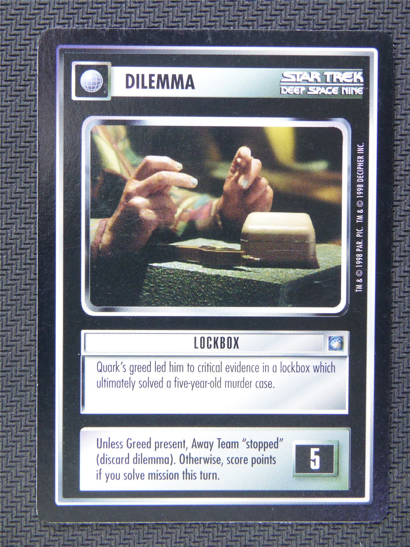 Dilemma Lockbox - Star Trek CCG Deep Space Nine #58J