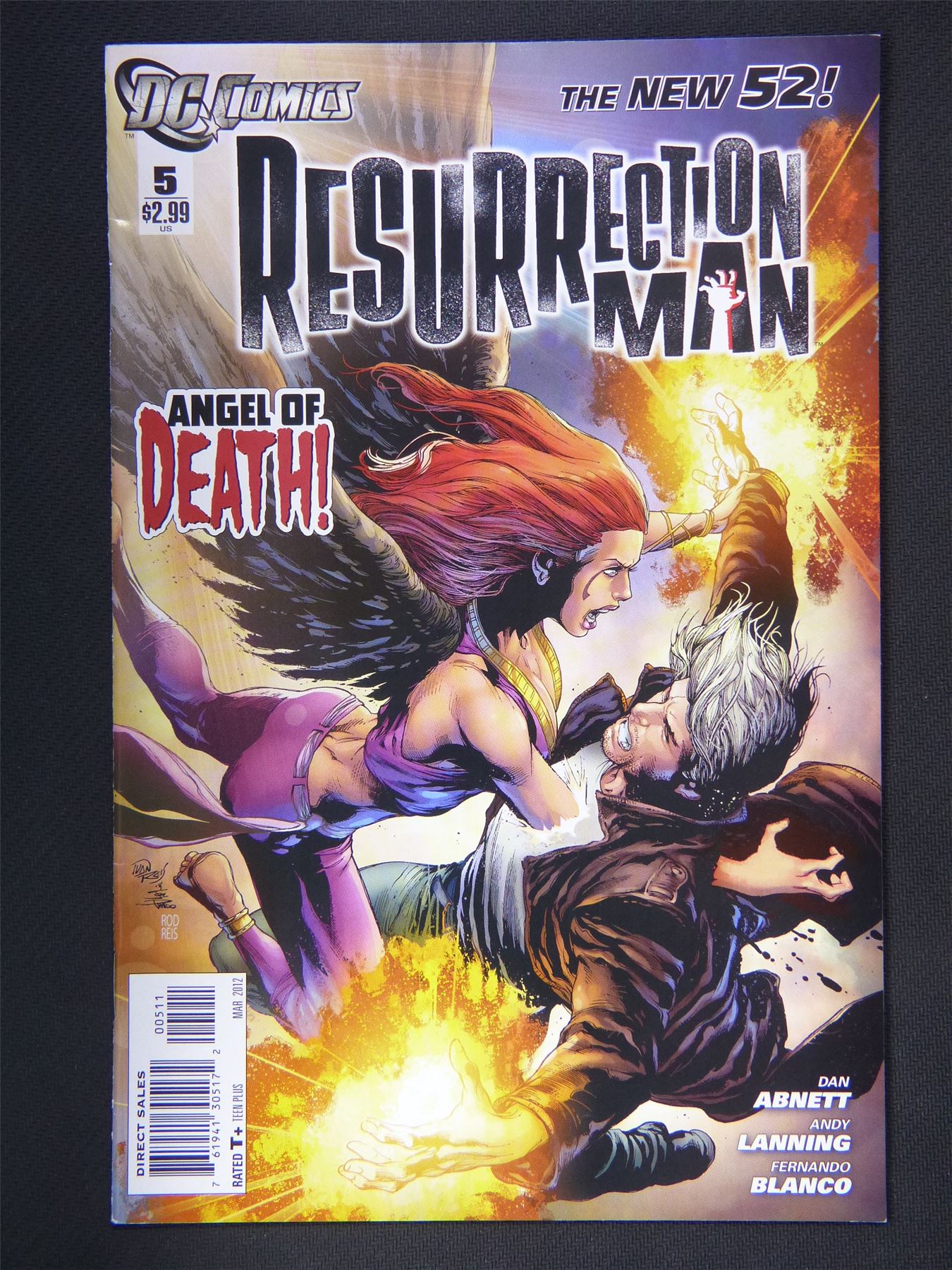 RESURRECTION Man #5 2012 - DC Comic #6BT