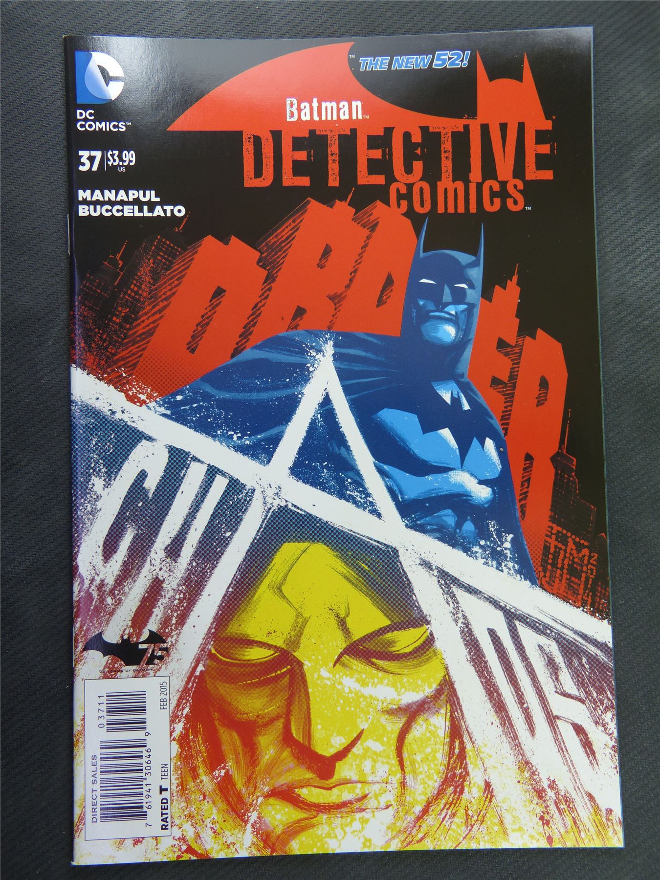 BATMAN Detective Comics #37 - DC Comic #13T