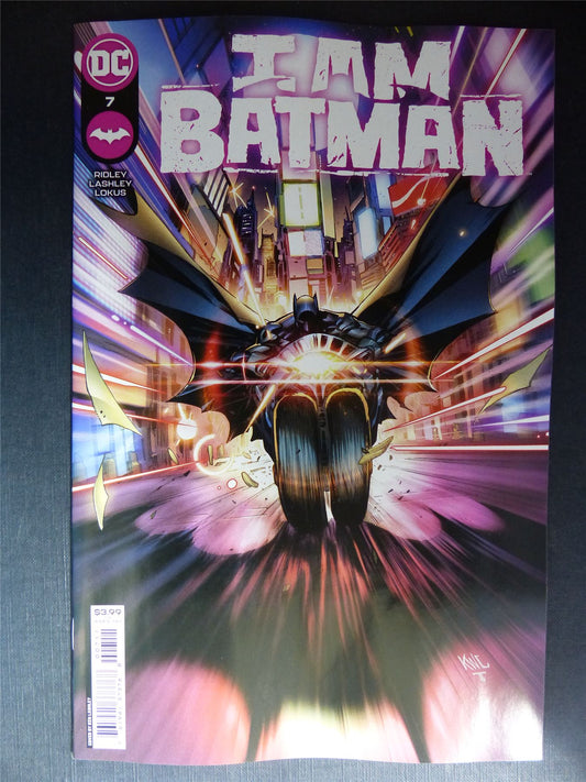 I Am BATMAN #7 - May 2022 - DC Comic #881