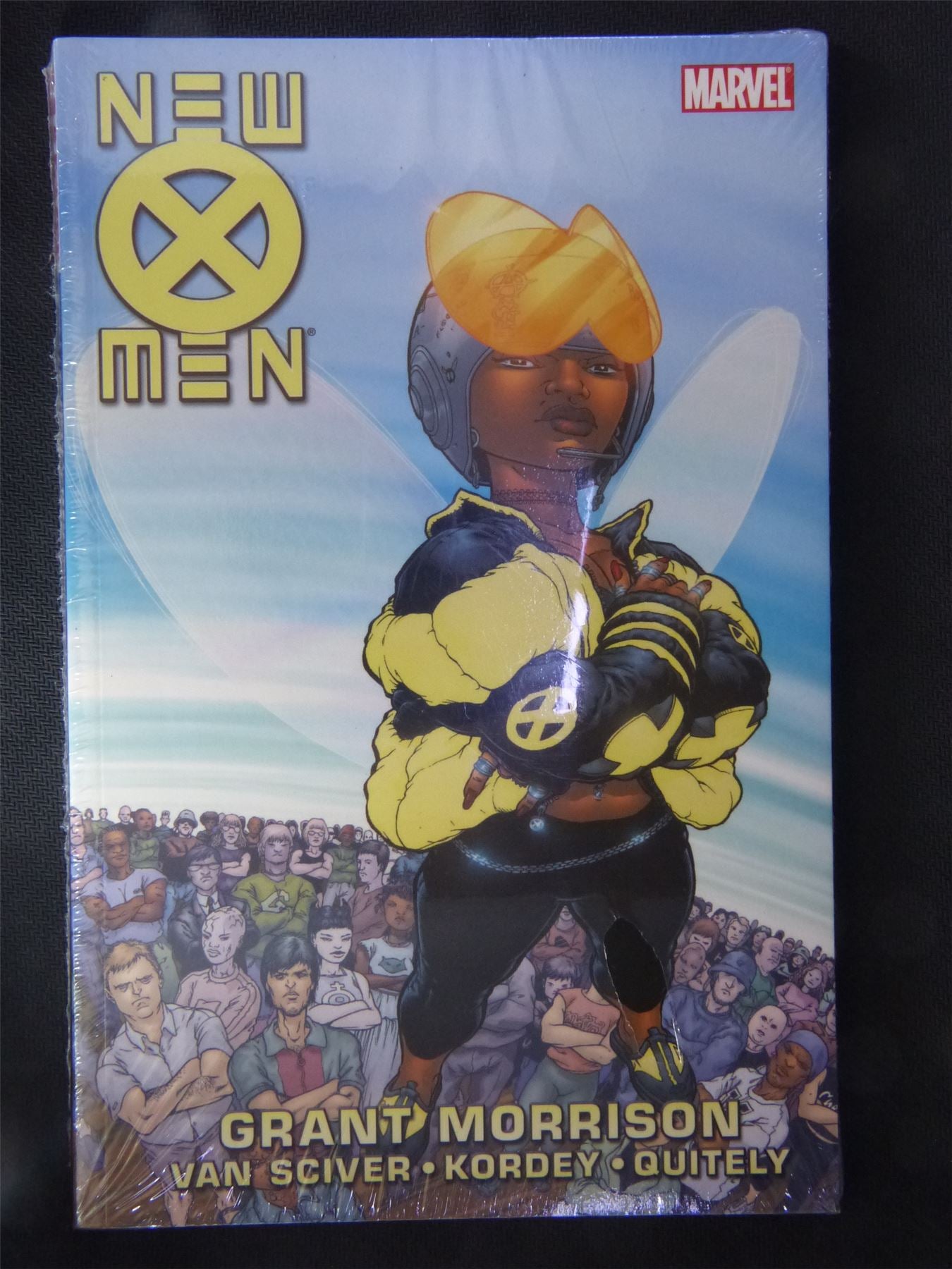 Used - New X-Men - Volume 2 - Marvel Graphic Softback #7O