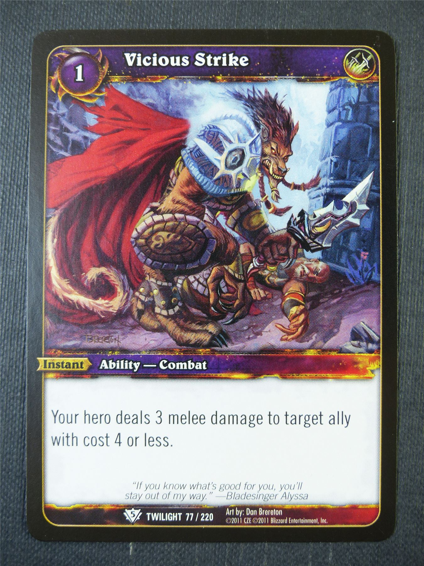 Vicious Strike 77/220 - WoW Card #14W