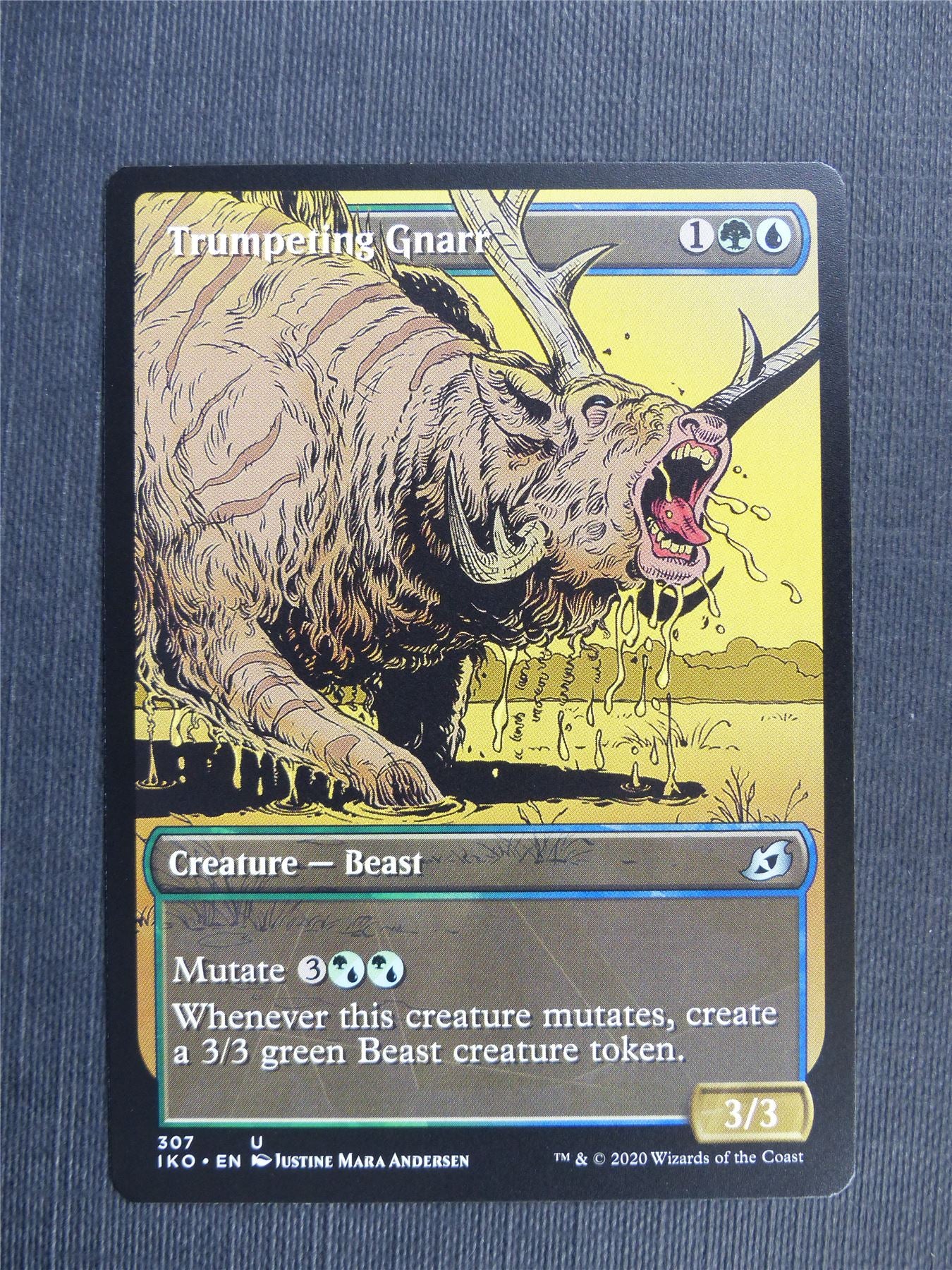 Trumpeting Gnarr Showcase - IKO - Mtg Card