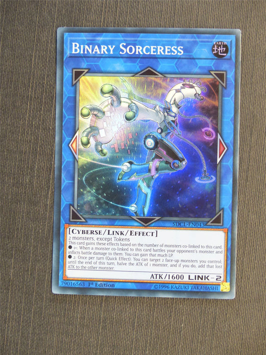 Binary Sorceress SDCL Super Rare - 1st ed - Yugioh Cards #5I4