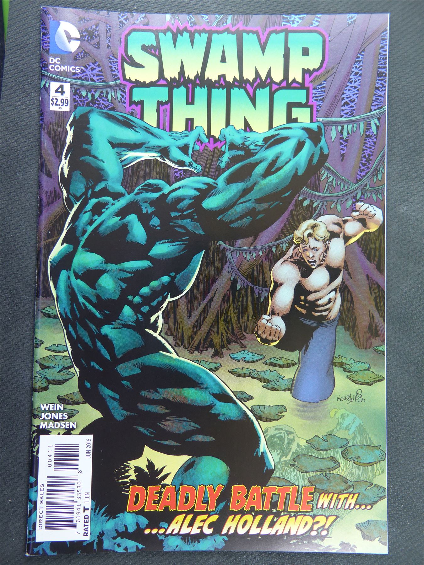 SWAMP Thing #4 - DC Comic #1AH