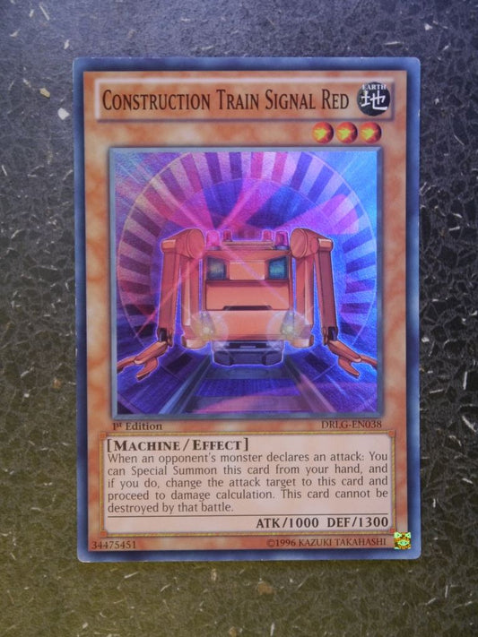 Yugioh Cards: CONSTRUCTION TRAIN SIGNAL RED DRLG SUPER RARE # 2H8