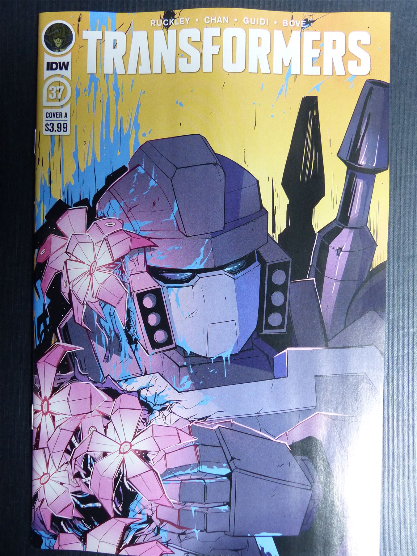 TRANSFORMERS #37 - Nov 2021 - IDW Comics #2T2