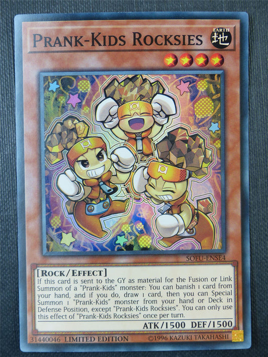 Prank-Kids Rocksies SOFU Super Rare - lim ed Yugioh Card #8HX