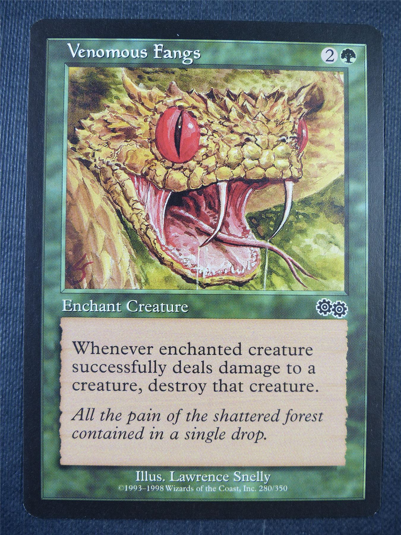 Venomous Fangs - Urza's Saga - Mtg Card #738