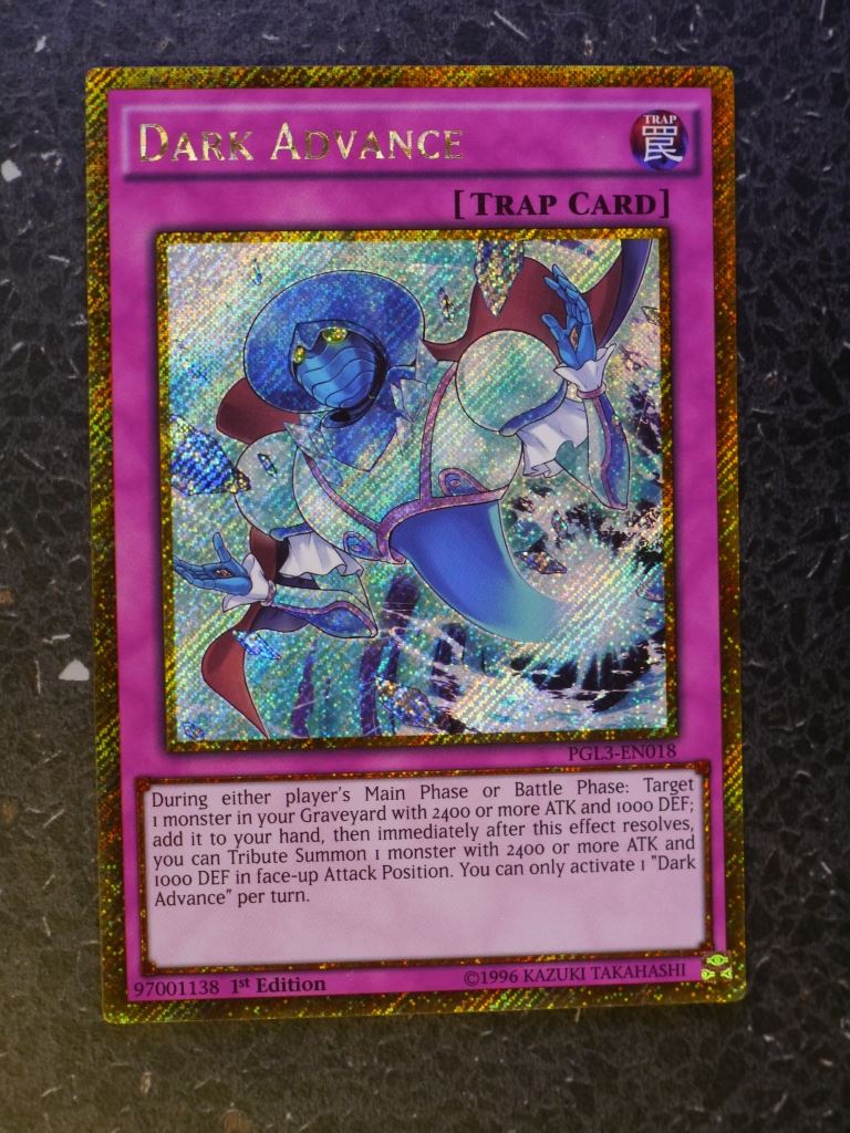 Yugioh Cards: DARK ADVANCE PGL3 GOLD RARE # 3F82