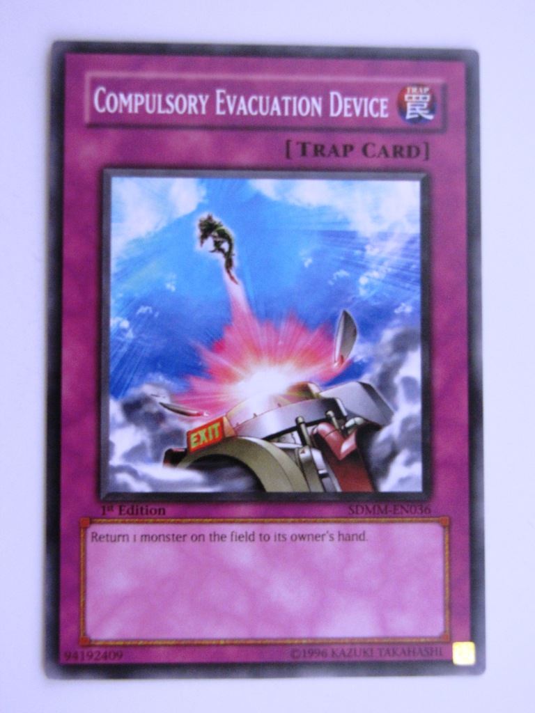 Yugioh Cards: COMPULSORY EVACUATION DEVICE SDMM # 36F32