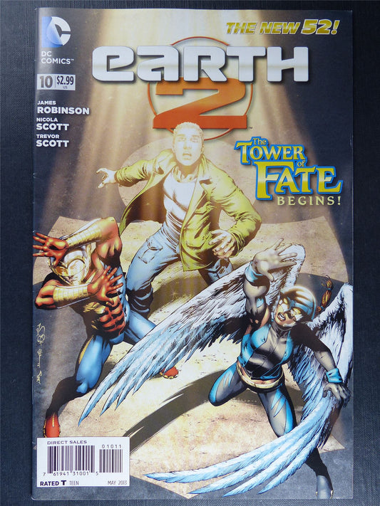 EARTH 2 #10 - DC Comic #DL