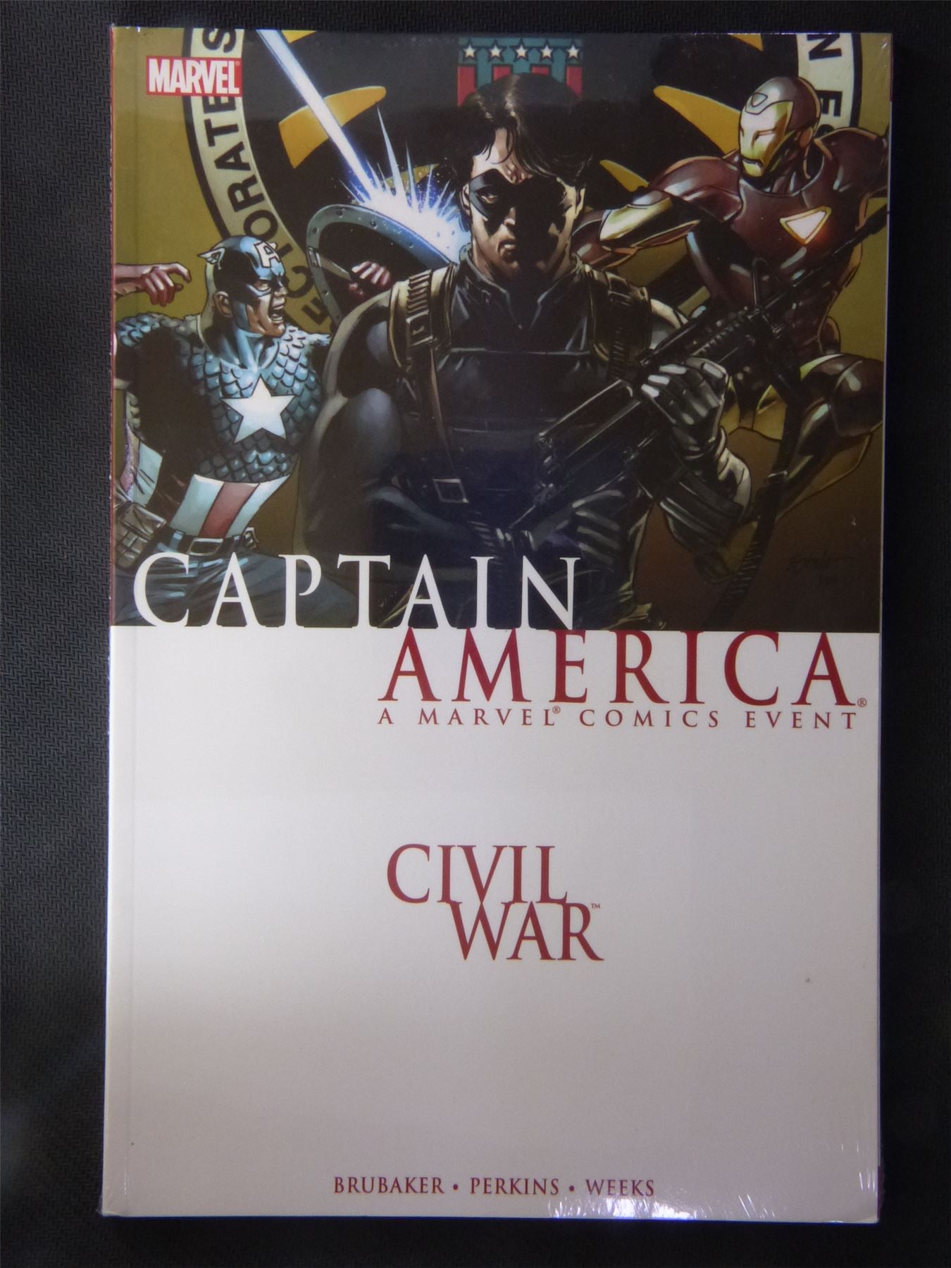 Captain America - Civil War - Marvel Graphic Softback #AO